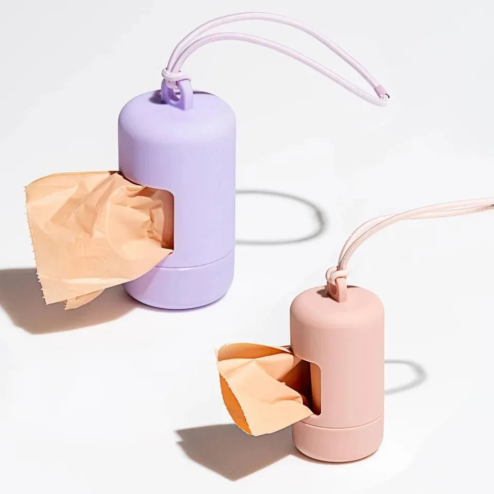Distributeur de sacs pour déjections canines